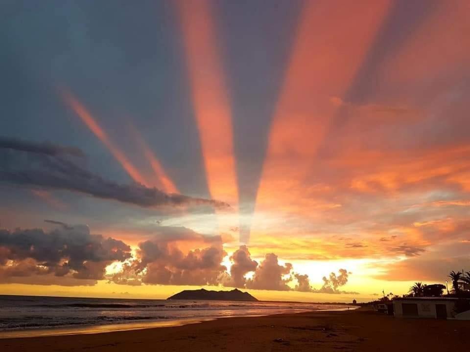 Incantevole Attico 1Minuto Dal Mare Wifi Netflix Terracina Esterno foto